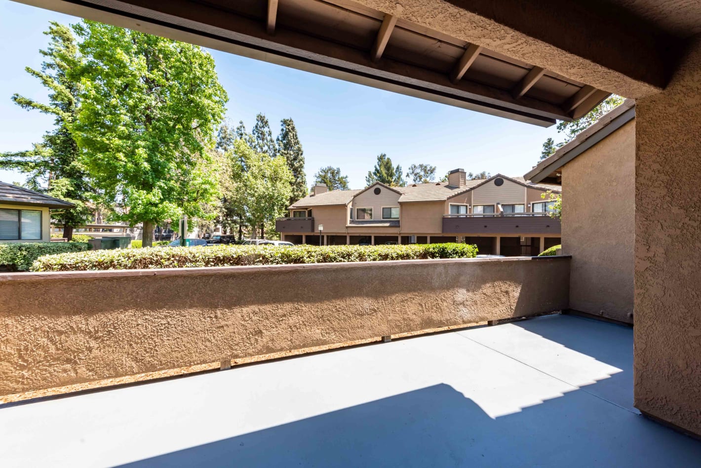 Photos and Video of Creekside Alta Loma in Rancho Cucamonga, CA